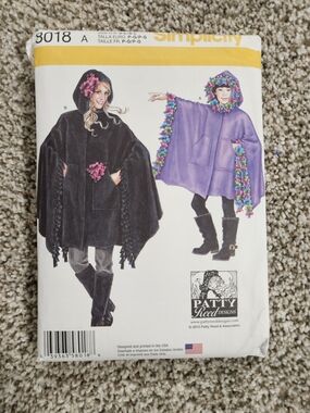 Simplicity Hooded Poncho Cape Pattern #8018